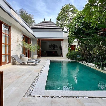 Villa Voyage 5 Seminyak  Exterior photo